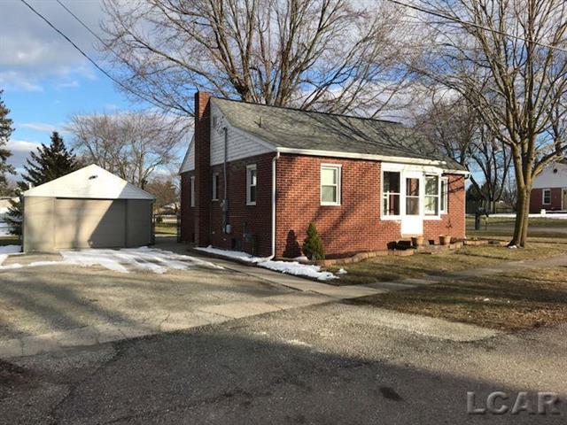 front view picture of 113 Greenleaf, Onsted, MI. 49265