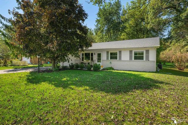 front view picture of 9515 Summerfield Rd, Temperance, MI. 48182