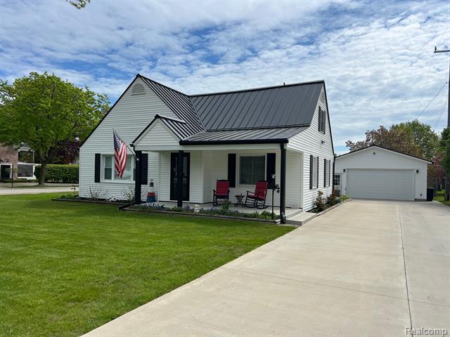 front view picture of 5561 Union, Lexington, MI. 48450