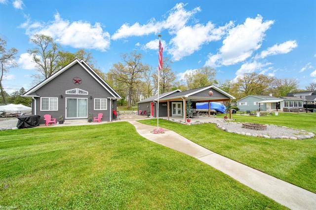 front view picture of 601 Canal, Brooklyn, MI. 49230