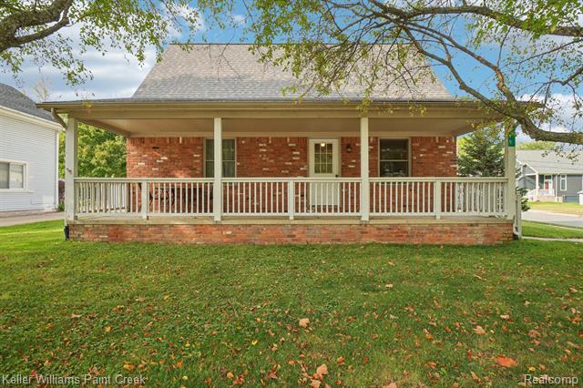 front view picture of 315 E Saint Clair Street, Romeo, MI. 48065