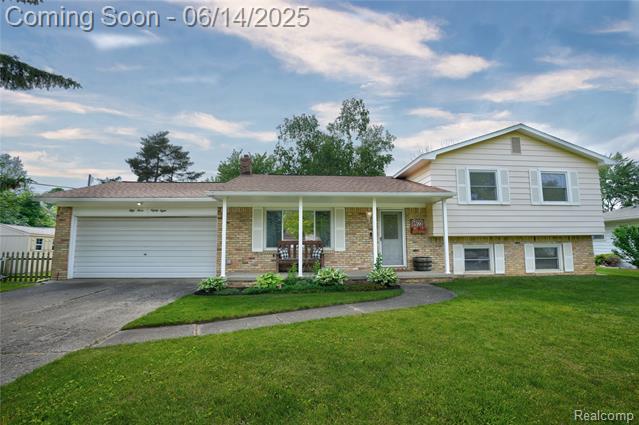 front view picture of 5388 N Georgetown Road, Grand Blanc, MI. 48439