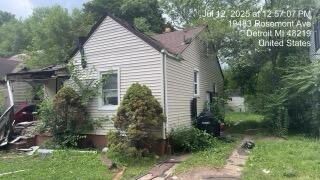 front view picture of 19483 Rosemont Avenue, Detroit, MI. 48219