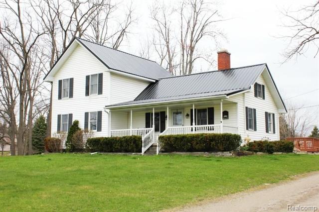 front view picture of 4025 Hollow Corners Rd, Dryden, MI. 48428