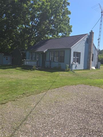 front view picture of 16934 14 Mile Rd, Battle Creek, MI. 49014