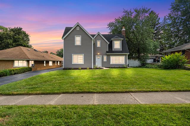 front view picture of 1307 W Morrell St, Jackson, MI. 49203