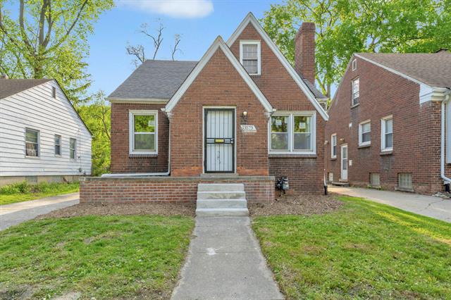 front view picture of 13575 Rutherford Street, Detroit, MI. 48227