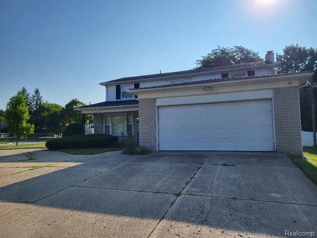 front view picture of 27870 Devonshire St, Southfield, MI. 48076