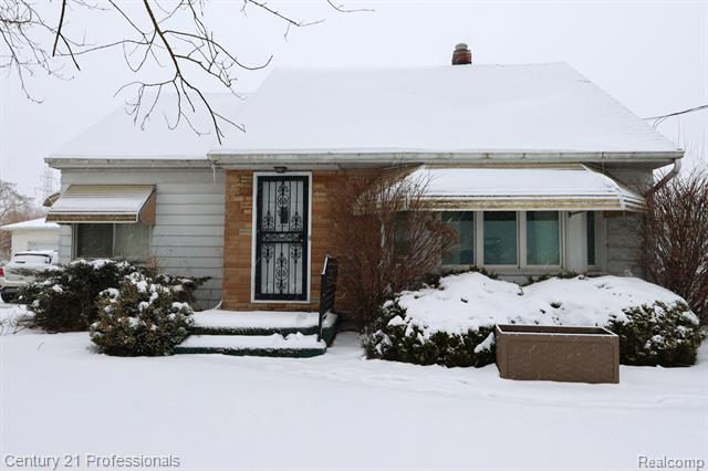 front view picture of 1022 Lorene Avenue, Mount Morris, MI. 48458
