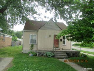 front view picture of 27304 Alger St, Madison Heights, MI. 48071