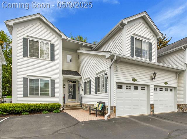 front view picture of 1704 Cassady Place, Plymouth, MI. 48170