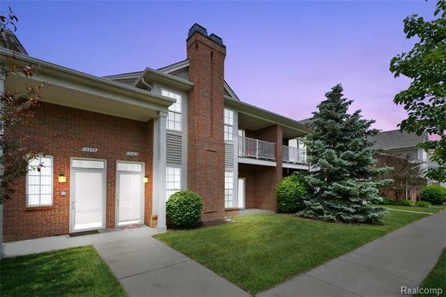 front view picture of 15359 Cornell Drive, Clinton Township, MI. 48038