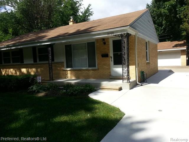 front view picture of 27691 Lexington Pkwy, Southfield, MI. 48076