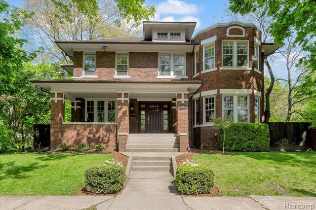front view picture of 658 Longfellow Street, Detroit, MI. 48202