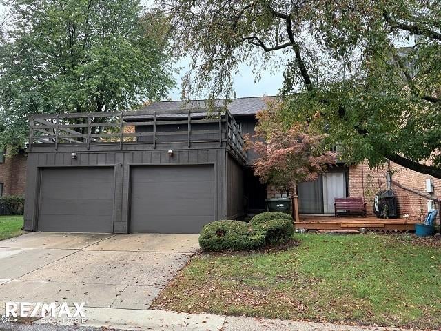 front view picture of 37151 Golfview, Sterling Heights, MI. 48312