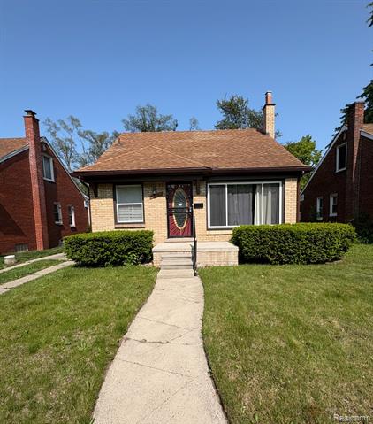 front view picture of 20012 Biltmore Street, Detroit, MI. 48235