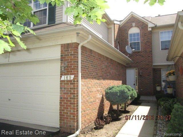 front view picture of 169 Legacy Park Circle, Dearborn Heights, MI. 48127