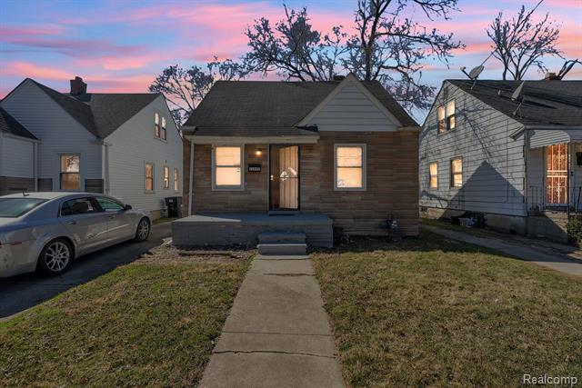 front view picture of 11657 Stout Street, Detroit, MI. 48228