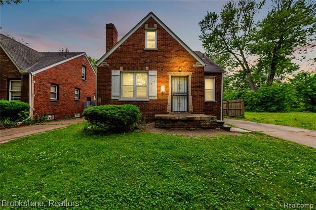 front view picture of 10761 Haverhill Street, Detroit, MI. 48224