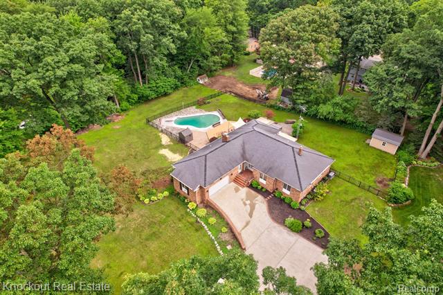 front view picture of 2339 Delwood, Clio, MI. 48420