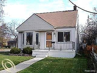 front view picture of 424 N Campbell Rd, Royal Oak, MI. 48067