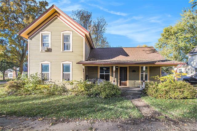 front view picture of 4229 Mill Street, North Branch, MI. 48461