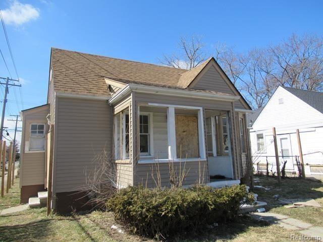 front view picture of 8203 Brace Street, Detroit, MI. 48228