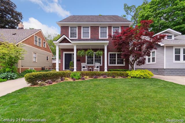 front view picture of 307 Fairgrove Ave, Royal Oak, MI. 48067