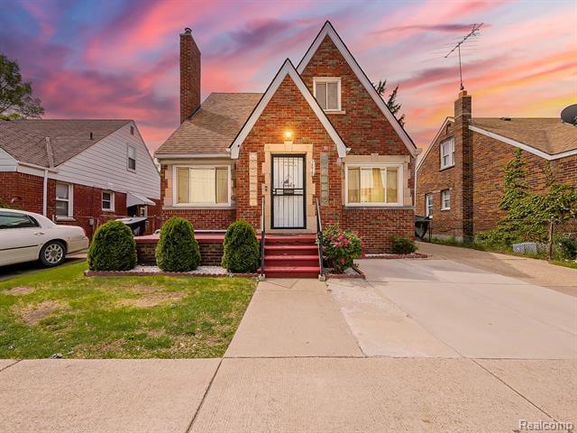 front view picture of 3878 Charles Street, Hamtramck, MI. 48212