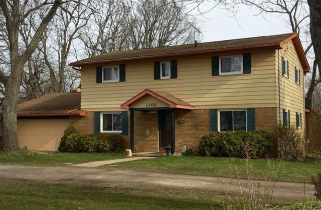 front view picture of 1700 Peet, New Lothrop, MI. 48460