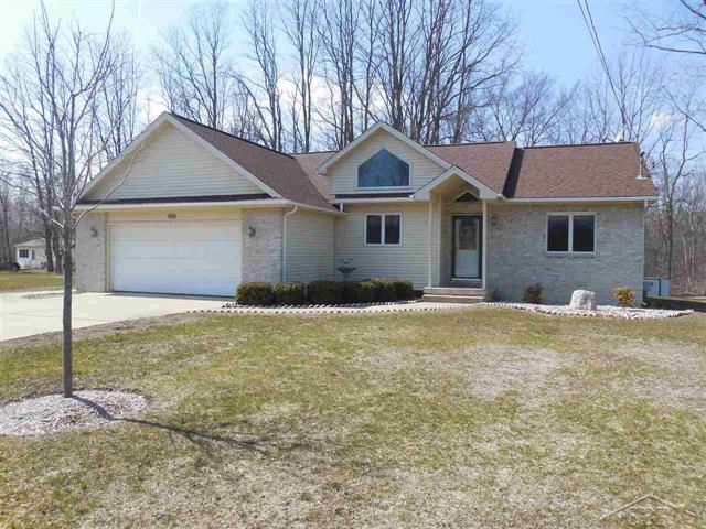 front view picture of 14101 Tuscola, Clio, MI. 48420