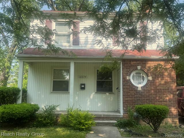 front view picture of 18274 Marlowe Street, Detroit, MI. 48235