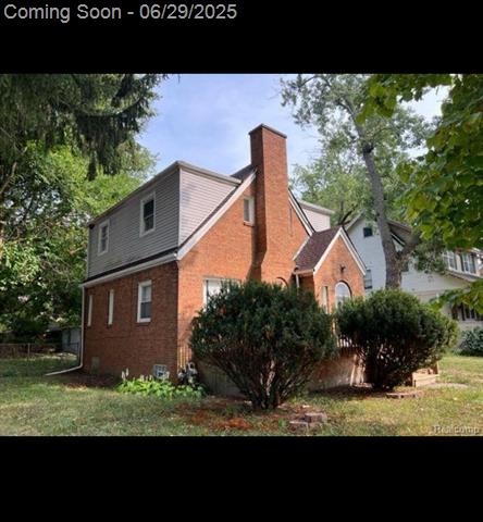 front view picture of 16604 Blackstone Street, Detroit, MI. 48219