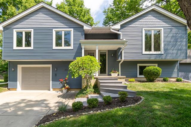 front view picture of 266 Westover Street, Ann Arbor, MI. 48103