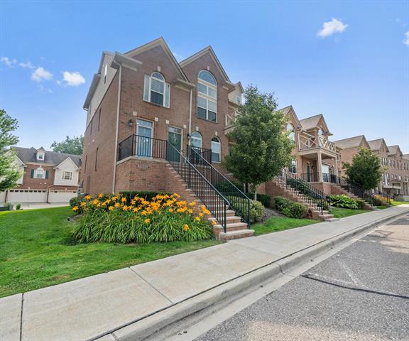 front view picture of 39665 Springwater Drive, Northville, MI. 48168