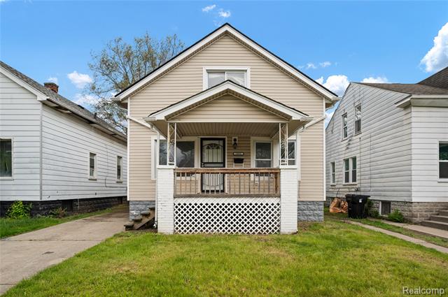 front view picture of 18666 Carrie Street, Detroit, MI. 48234