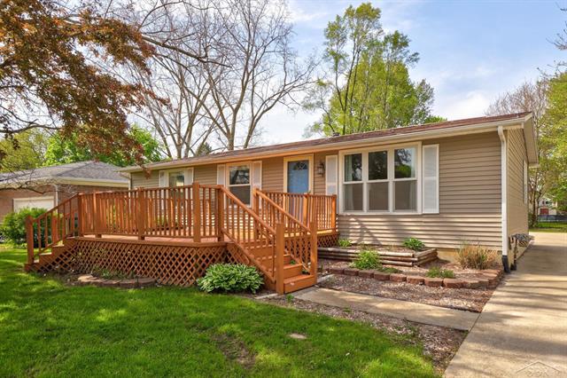 front view picture of 1204 Hiram, Owosso, MI. 48867