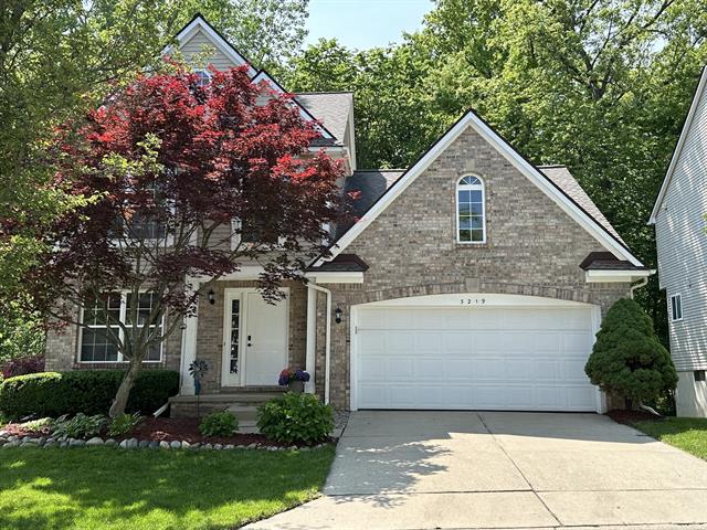 front view picture of 3219 Dunwoodie Road, Ann Arbor, MI. 48105