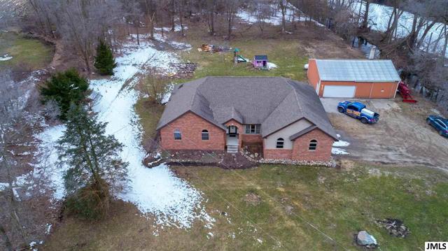 front view picture of 2937 Heeney Rd, Stockbridge, MI. 49285