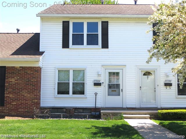 front view picture of 37800 Charter Oaks, Clinton Township, MI. 48036
