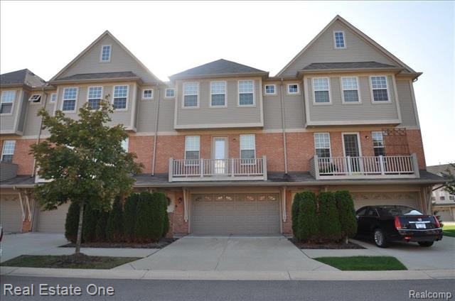 front view picture of 56616 Longhorn, Shelby Township, MI. 48316