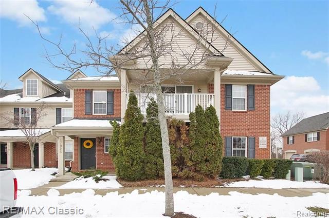 48009 Inveraray Canton, MI. 48188 | Snabby