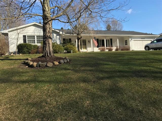 front view picture of 5345 Squires Manor Road, Jackson, MI. 49201