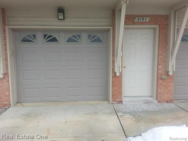 front view picture of 5151 Parsley Drive, Shelby Township, MI. 48316