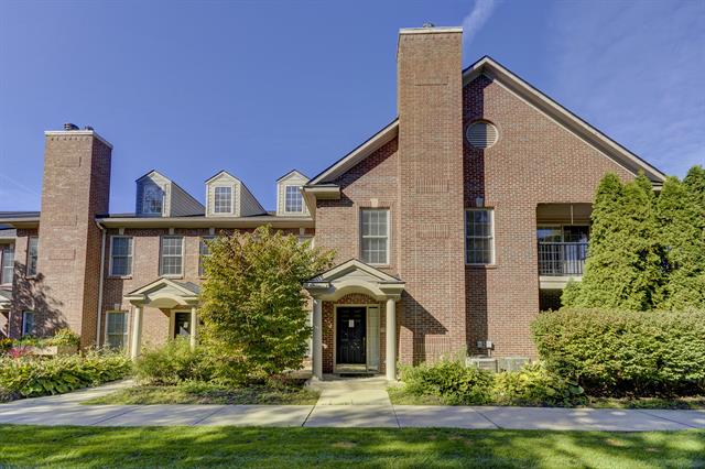 front view picture of 5645 Hampshire Lane, Ypsilanti, MI. 48197