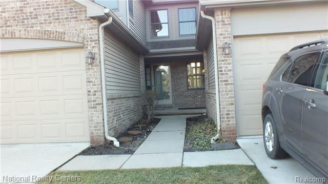 front view picture of 45245 Horseshoe Circle, Canton, MI. 48187