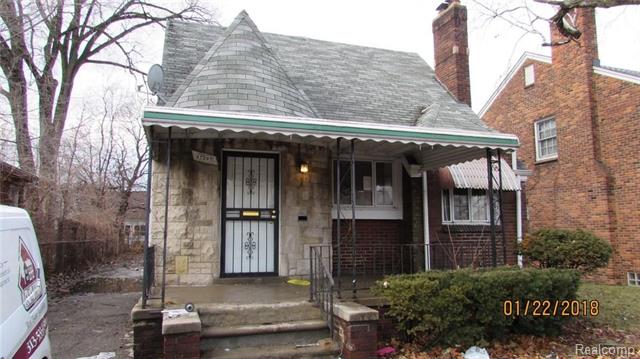 front view picture of 17207 Birwood Street, Detroit, MI. 48221