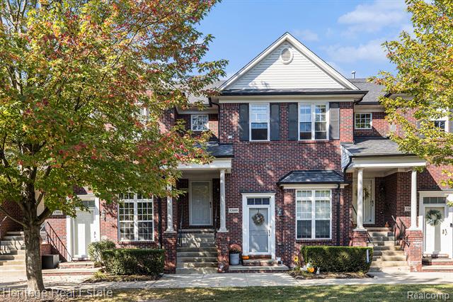front view picture of 53105 Providence Drive, Shelby Township, MI. 48316