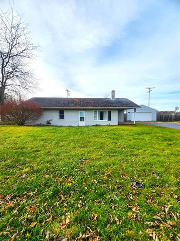 front view picture of 7410 Frankenmuth, Vassar, MI. 48768