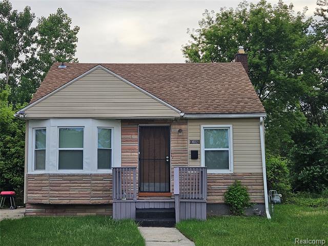 front view picture of 18021 Ferguson Street, Detroit, MI. 48235